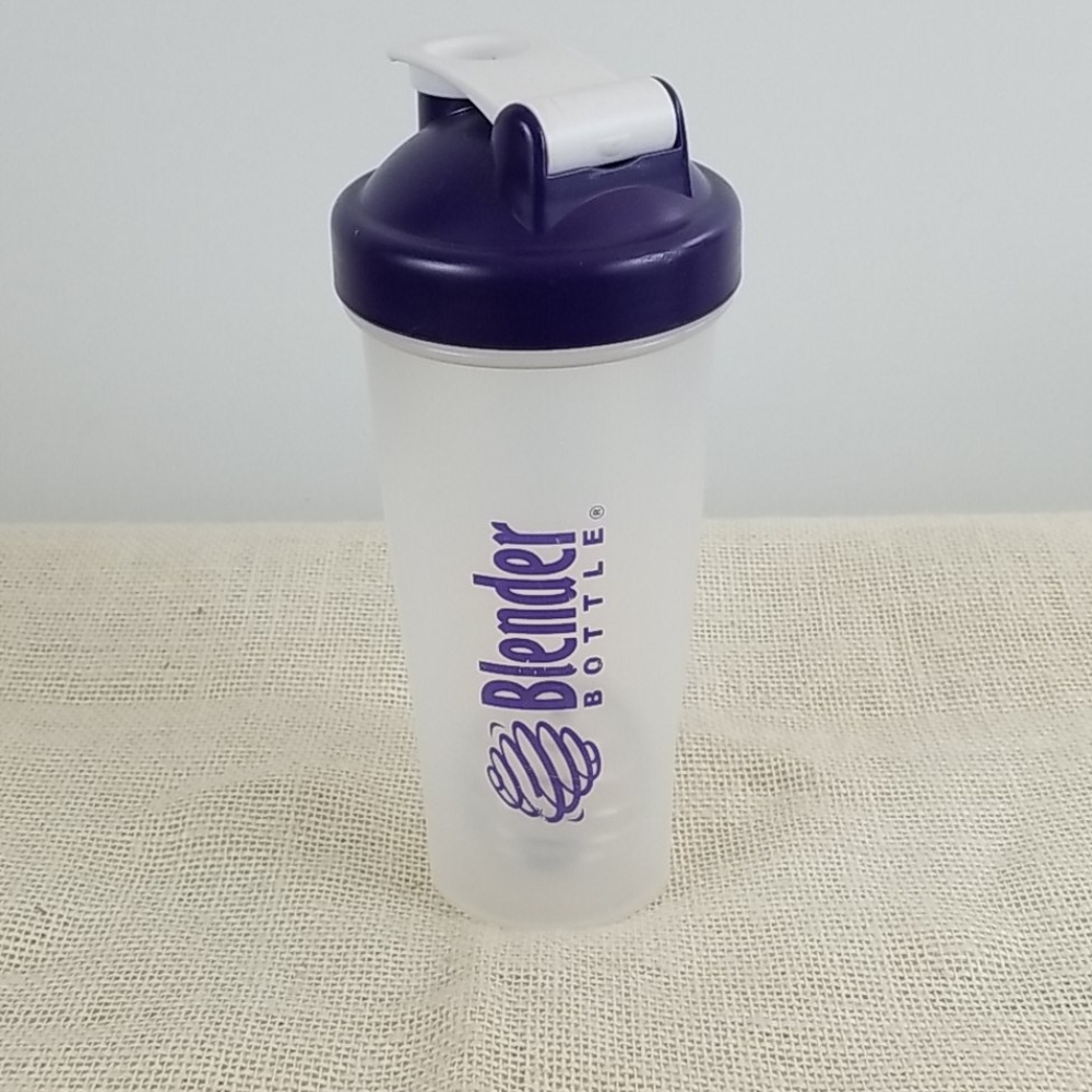 20 oz Blender Bottle Blue Lid
